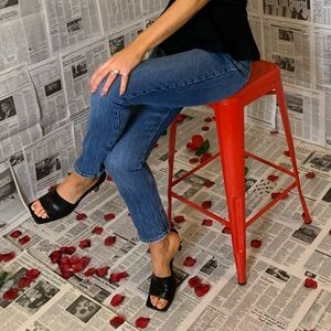 Abercrombie & Fitch The Skinny High Rise Jean Curve Love